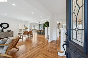 Real estate gent