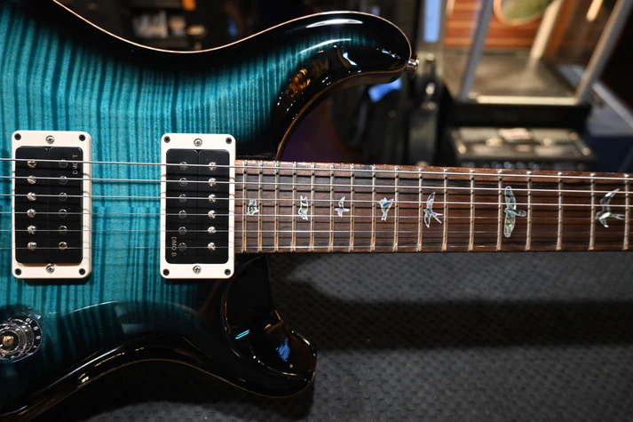 Experience Signature Tone and Style With PRS Guitars